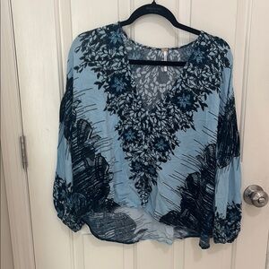 Free PeopleBlue Relaxed floral Blouse
